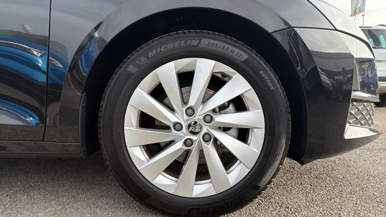 Skoda Octavia 1.5 TSI 150 e-TEC SE L 5dr DSG Petrol Hatchback